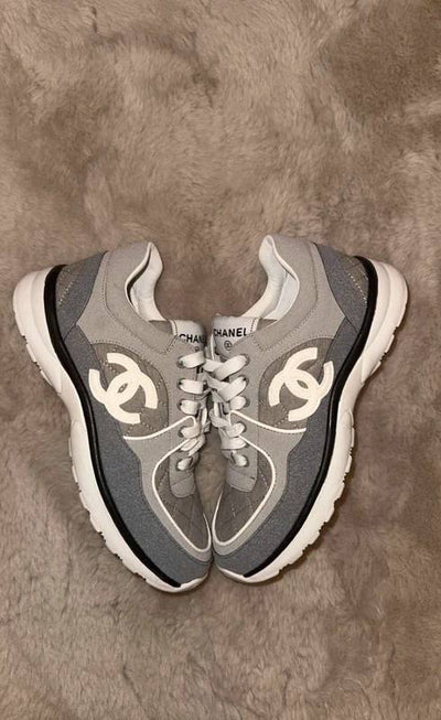 CHANEL CC RUNNERS BEIGE/WHITE