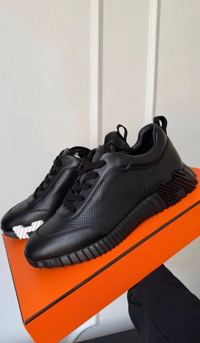Bouncing Black