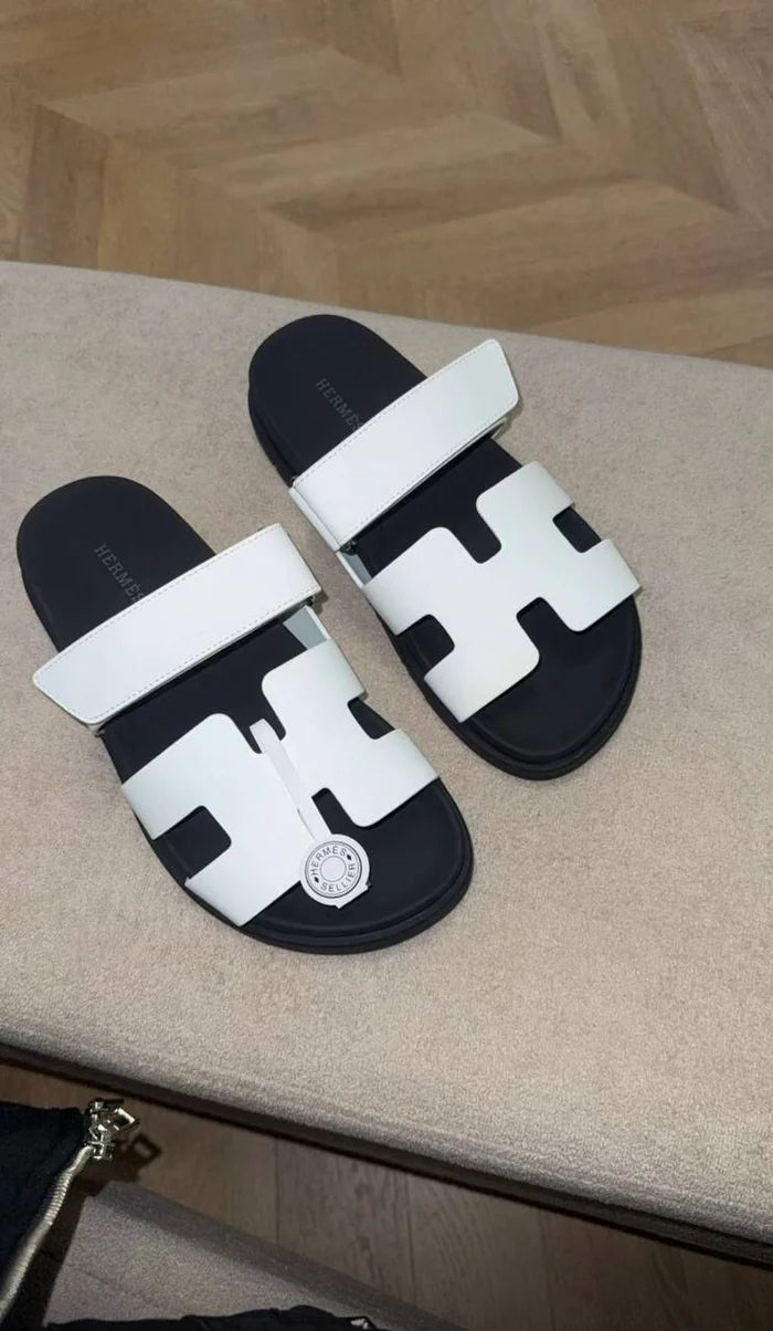 HERMÈS SANDALS WHITE/BLACK
